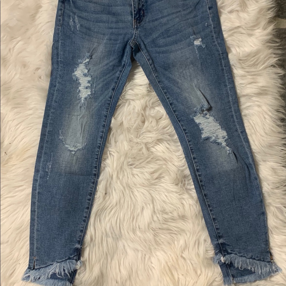 NWT Distressed Jeans - Picture 6 of 8